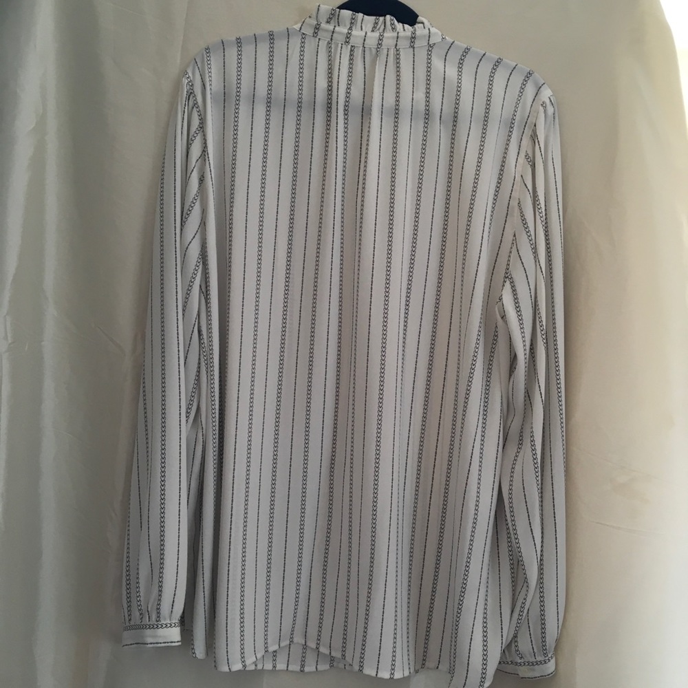 Loft Heart & Love Blouse-Excellent Condition - Picture 5 of 7